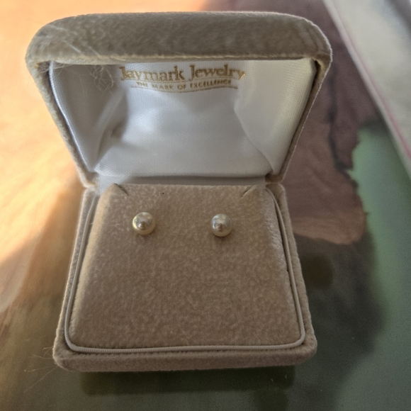 Vintage jaymark jewelry pearl earrings with gold studs - Picture 9 of 12